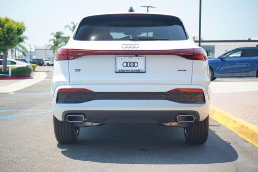 2025 Audi Q5 Premium