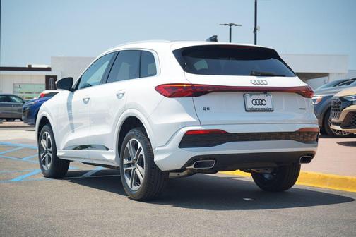 2025 Audi Q5 Premium