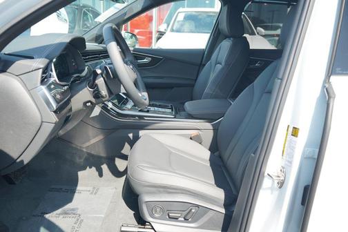 2026 Audi Q7 55 Premium Plus