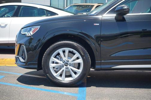 2025 Audi Q3 45 S line Premium Plus