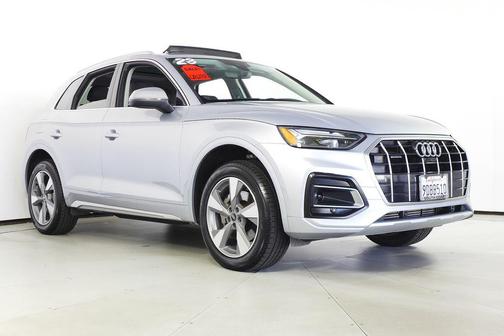 2023 Audi Q5 40 Premium Plus