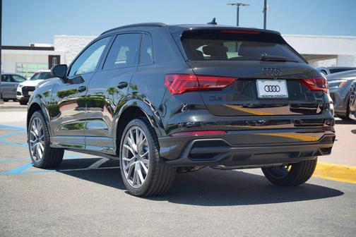 2025 Audi Q3 45 S line Premium Plus