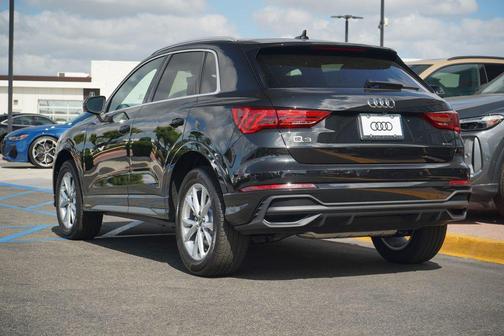 2025 Audi Q3 45 S line Premium Plus