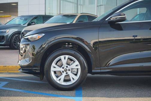 2025 Audi Q5 Premium