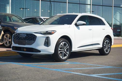 2025 Audi Q5 Premium TFSI quattro S tronic