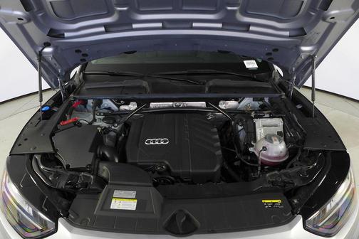 2022 Audi Q5 40 Premium Plus