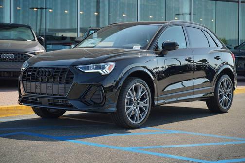 2025 Audi Q3 45 S line Premium Plus