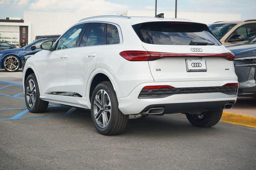 2025 Audi Q5 Premium Plus