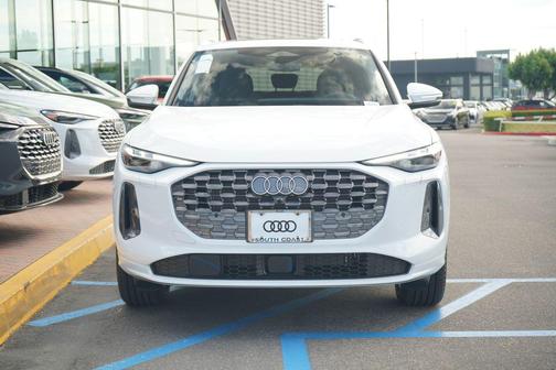 2025 Audi Q5 Premium Plus