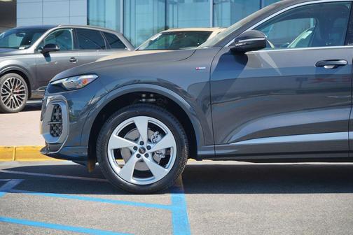 2025 Audi Q5 Sportback Premium Plus
