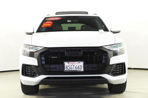 2020 Audi Q8 55 Premium