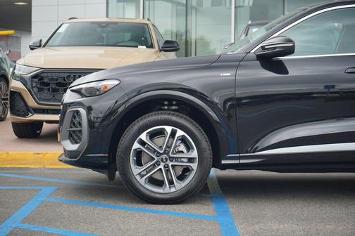 2025 Audi Q5 Sportback Premium Plus