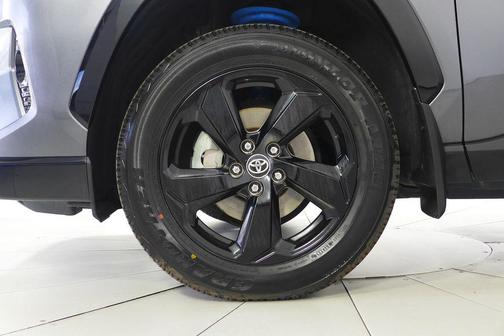 2021 Toyota RAV4 Hybrid SE