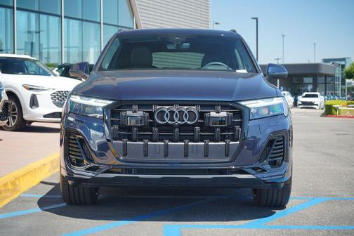 2025 Audi Q7 55 Prestige