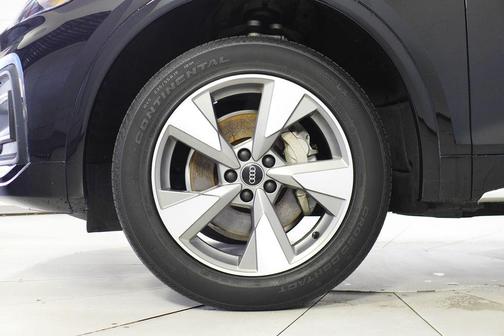 2023 Audi Q5 40 Premium Plus