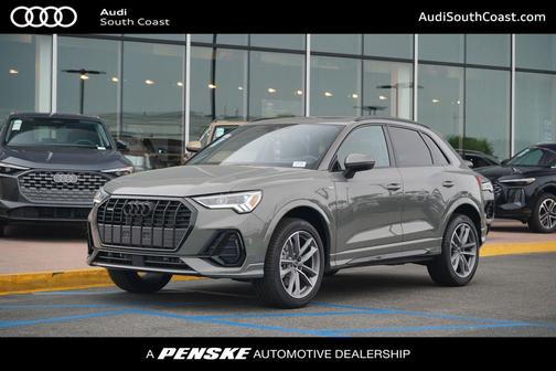 2025 Audi Q3 Premium 45 TFSI S line quattro Tiptronic