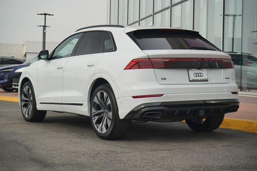 2026 Audi Q8 55 Premium Plus