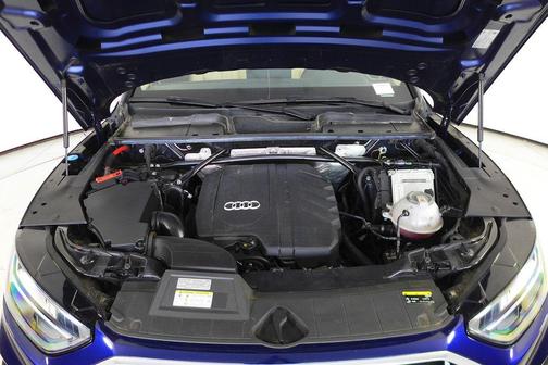 2022 Audi Q5 40 Premium Plus