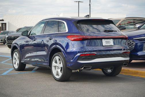 2025 Audi Q5 Premium Plus TFSI quattro S tronic