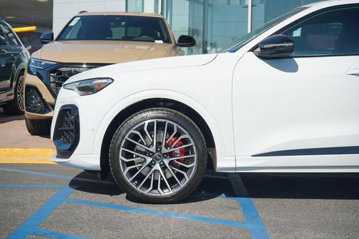 2025 Audi SQ5 3.0T Premium Plus