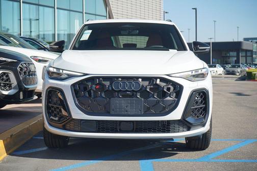 2025 Audi SQ5 3.0T Premium Plus