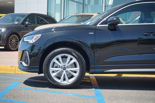 2025 Audi Q3 45 S line Premium Plus