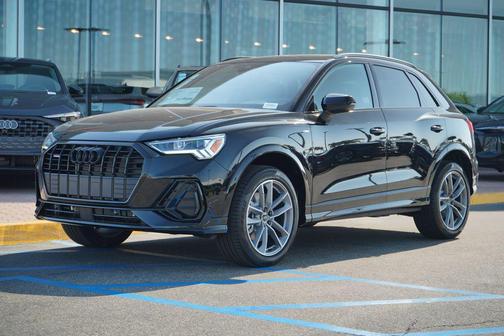 2025 Audi Q3 Premium 45 TFSI S line quattro Tiptronic