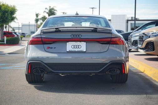 2026 Audi RS 7 4.0T Performance
