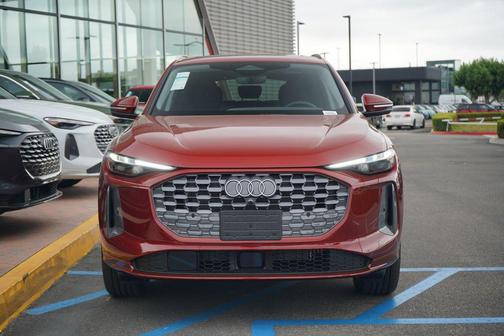 2025 Audi Q5 Premium Plus