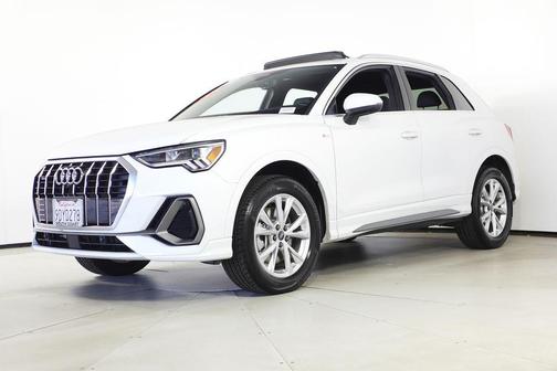 2022 Audi Q3 45 S line Premium Plus