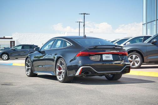 2025 Audi RS 7 4.0T Performance