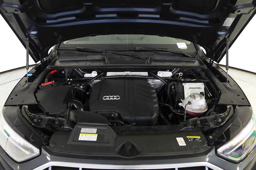 2023 Audi Q5 40 Premium Plus