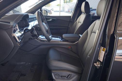 2026 Audi Q7 55 Premium Plus