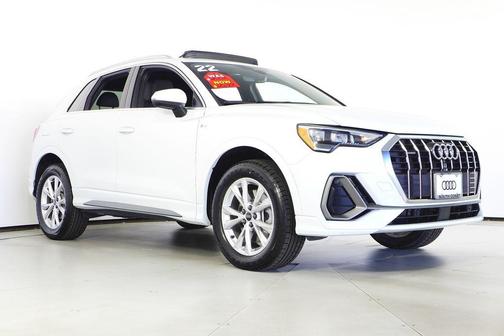 2022 Audi Q3 45 S line Premium