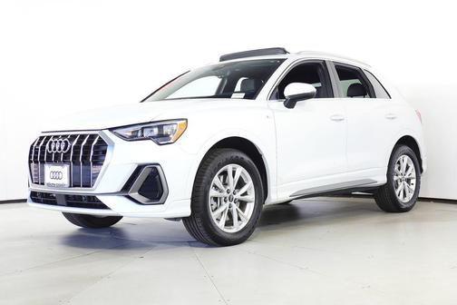 2022 Audi Q3 45 S line Premium