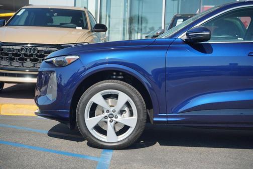 2025 Audi Q5 Premium Plus TFSI quattro S tronic