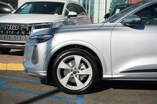 2025 Audi Q5 Prestige TFSI quattro S tronic