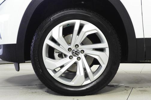 2021 Volkswagen Atlas 3.6L SE w/Technology