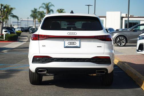 2025 Audi Q5 Premium TFSI quattro S tronic