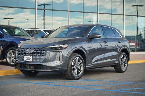 2025 Audi Q5 Premium TFSI quattro S tronic