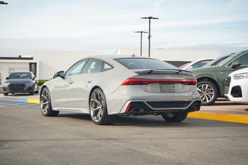 2025 Audi RS 7 4.0T Performance