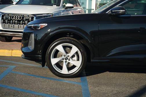 2025 Audi Q5 Premium Plus TFSI quattro S tronic