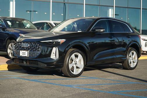 2025 Audi Q5 Premium Plus TFSI quattro S tronic