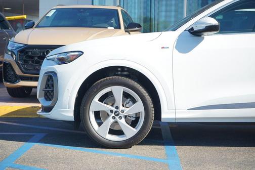 2025 Audi Q5 Sportback Premium Plus