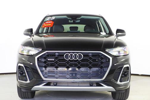 2023 Audi Q5 45 S line Premium