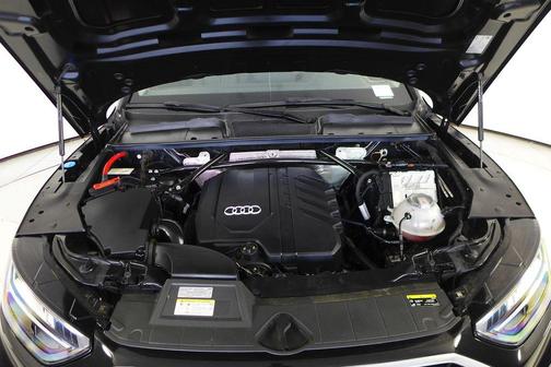 2023 Audi Q5 45 S line Premium