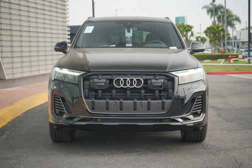 2026 Audi Q7 55 Premium Plus