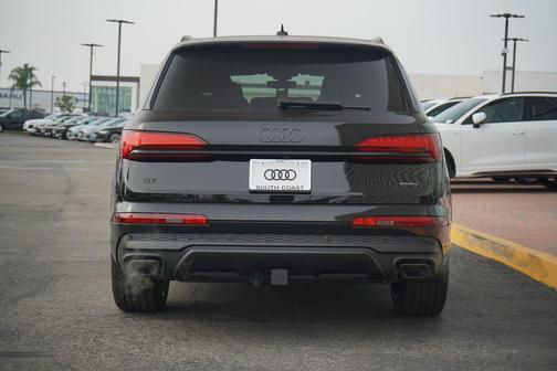 2026 Audi Q7 55 Premium Plus