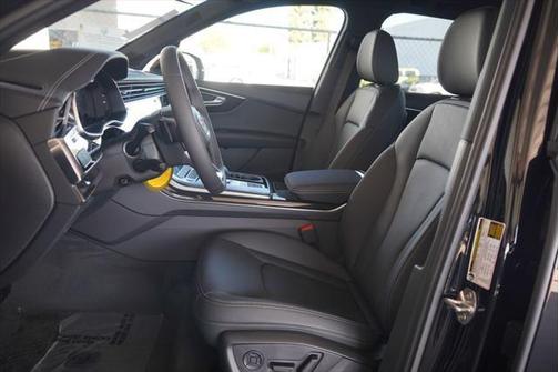 2026 Audi Q7 55 Premium