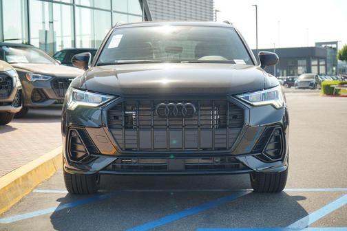 2025 Audi Q3 Premium 45 TFSI S line quattro Tiptronic